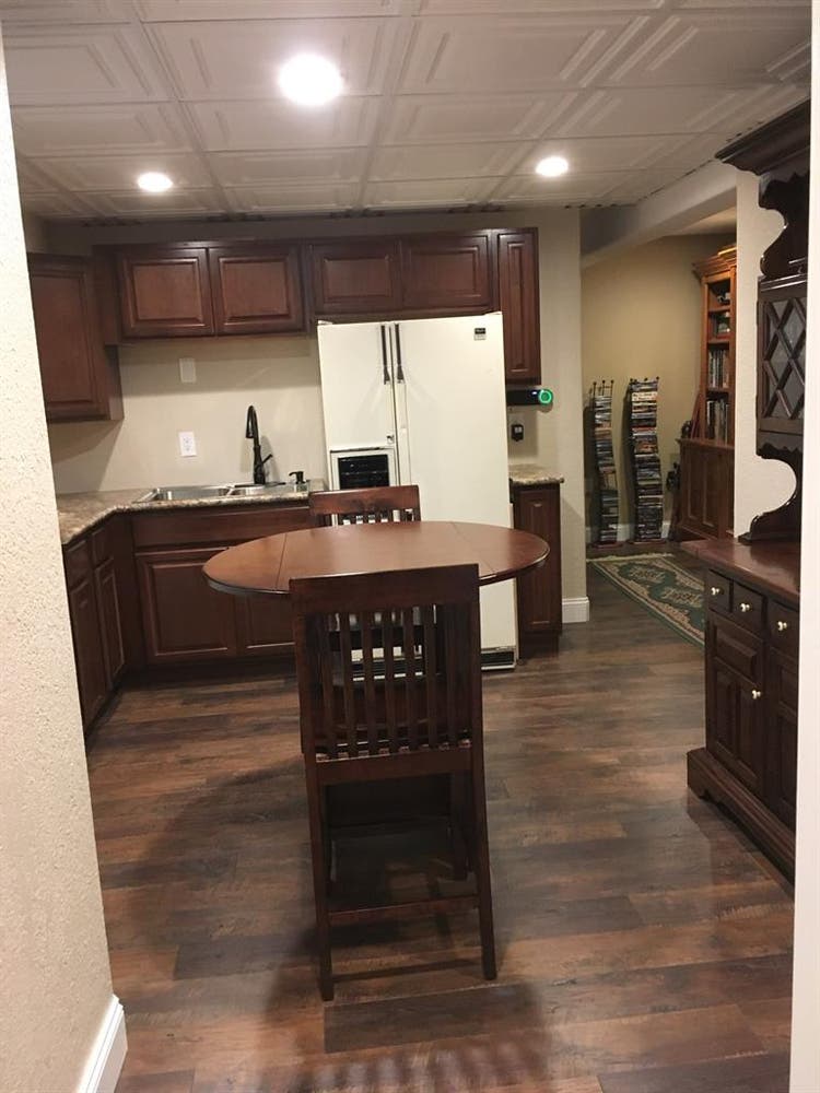 Large room w/ bath and kitchenette