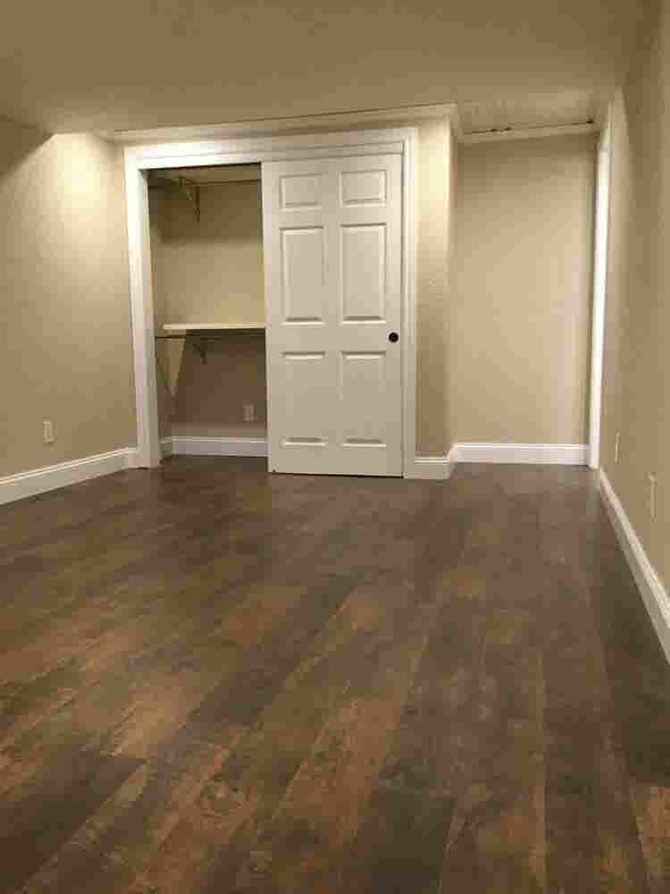 Large room w/ bath and kitchenette