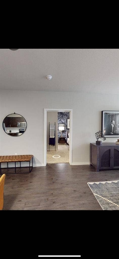 Looking for roommate immediately