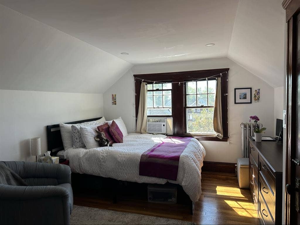 Room available from January-May!