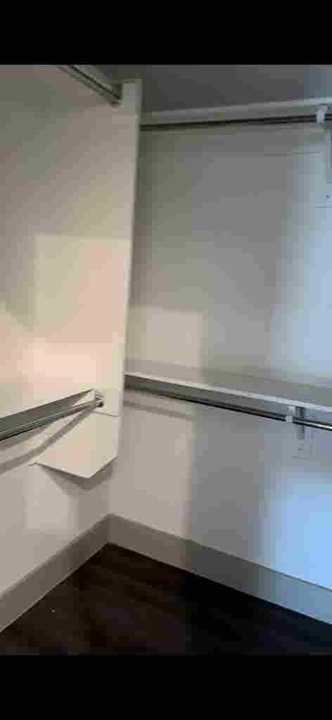 Looking for a roommate