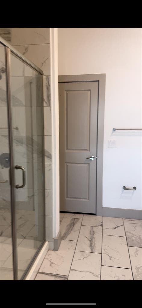 Looking for a roommate
