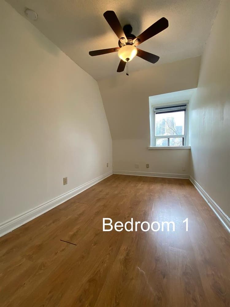 2 bedrooms available for rent