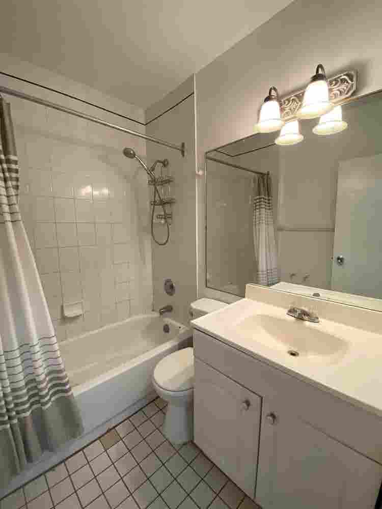 2 bedrooms available for rent