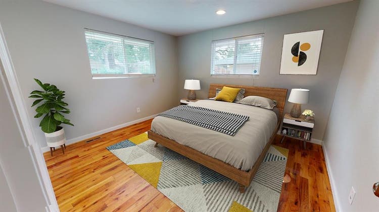 5 BR in Lakewood
