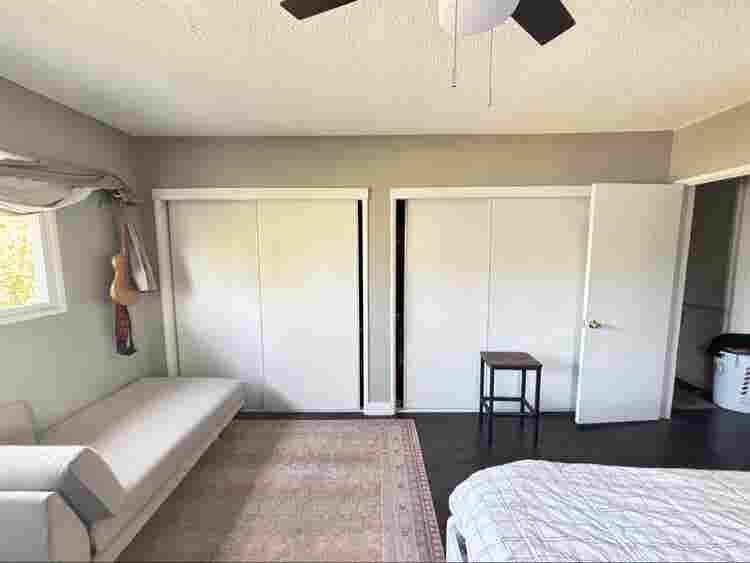 Very large room- w/private bathroom