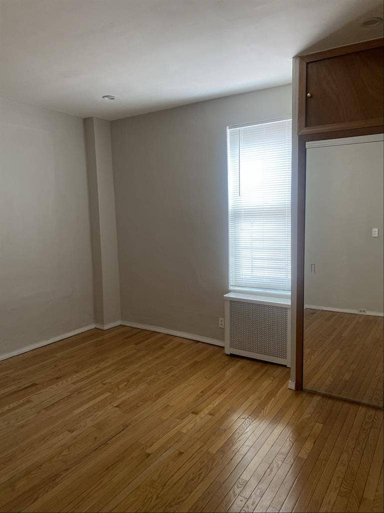 1 Br Apt Available For Rent