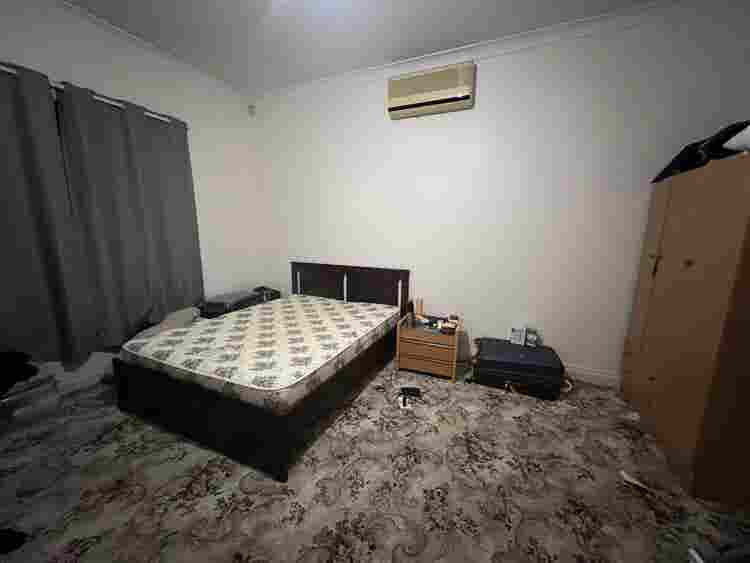 Spacious Furnished Room — Lease Trf