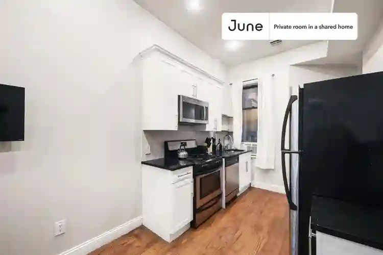 4 BR in New York City