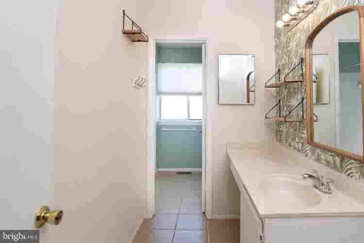 Room for rent in White M
arsh! 🏡