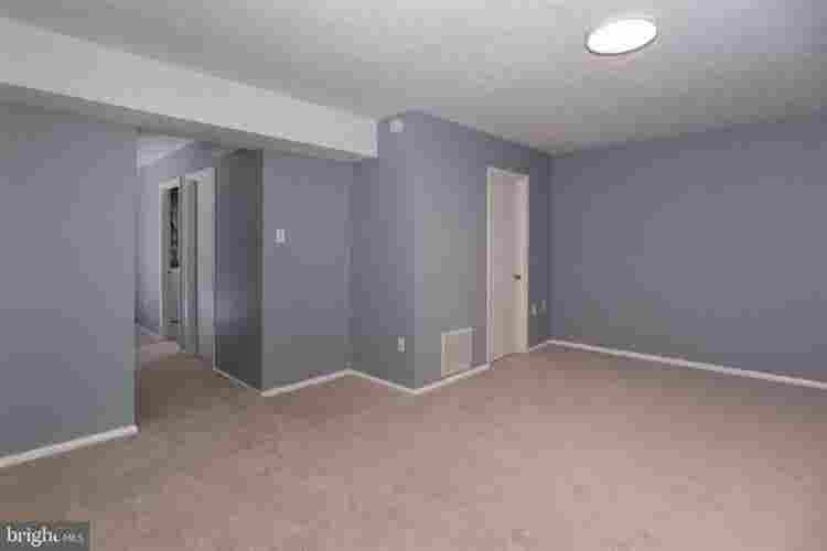 Room for rent in White M
arsh! 🏡