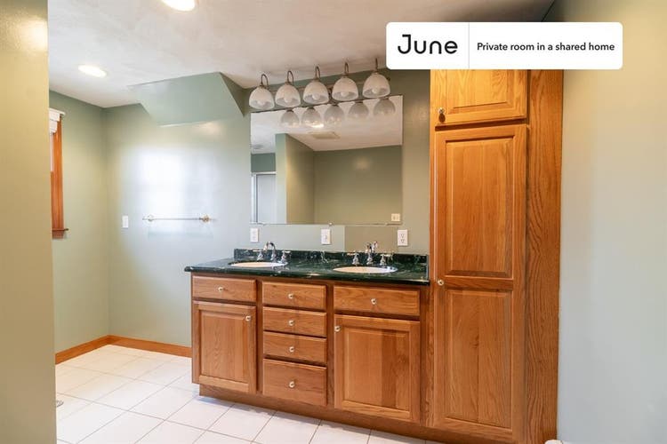 5 BR in Boston