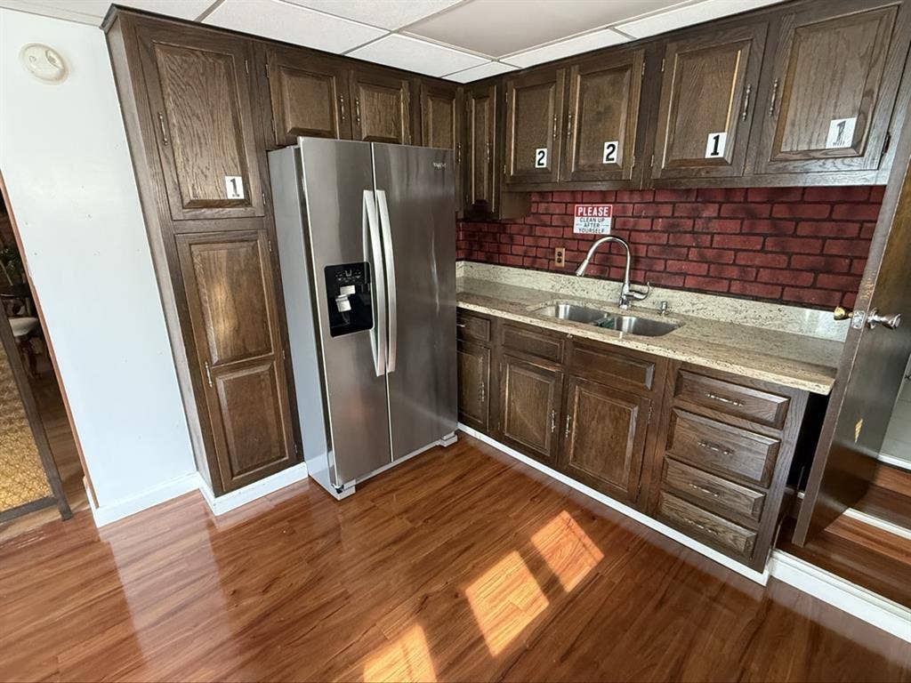 Private room to rent
