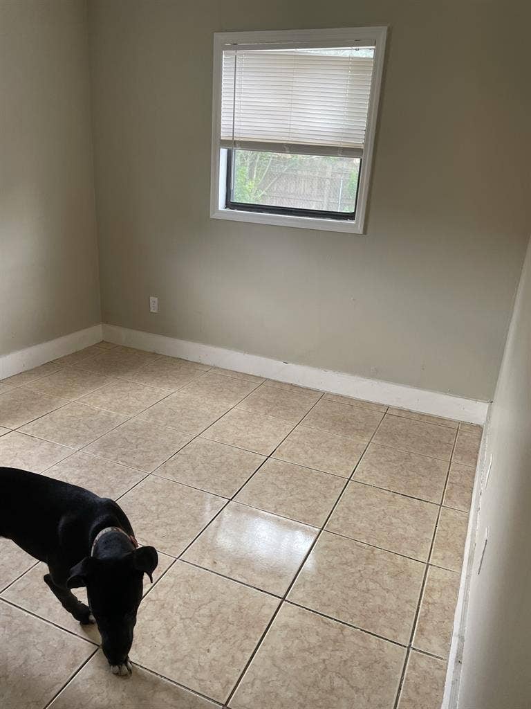 Room w private bathroom