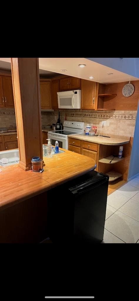 Private room + private bathroom