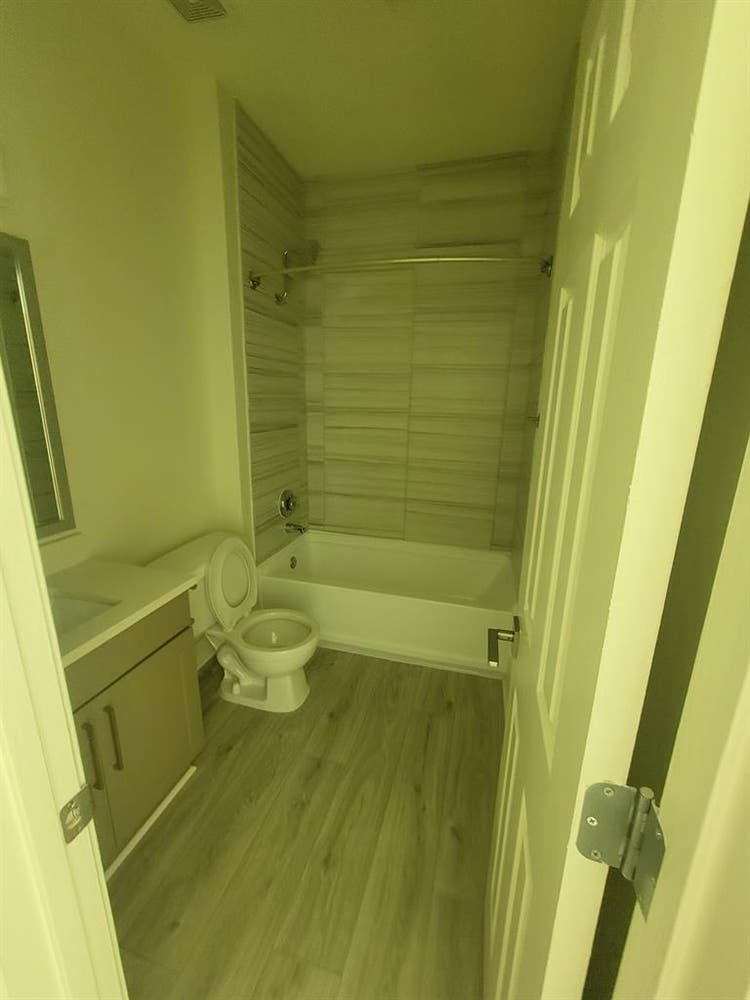 Unfurnished room for rent