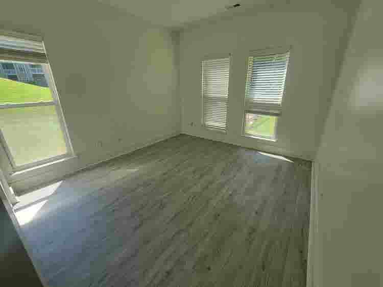 Unfurnished room for rent