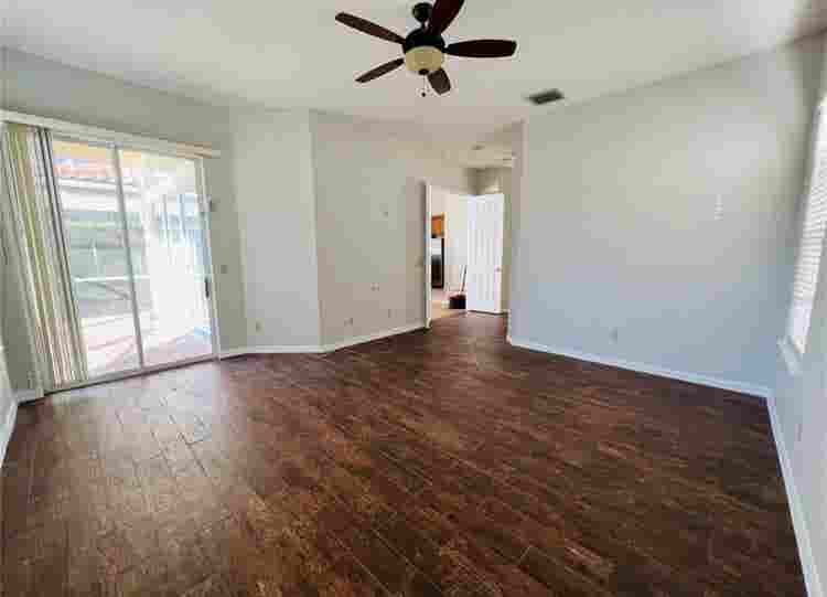 A private master room available