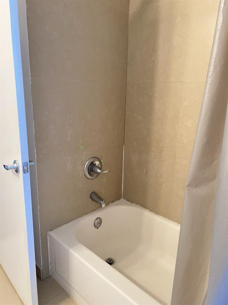Furnished ROOM in EDGWATER