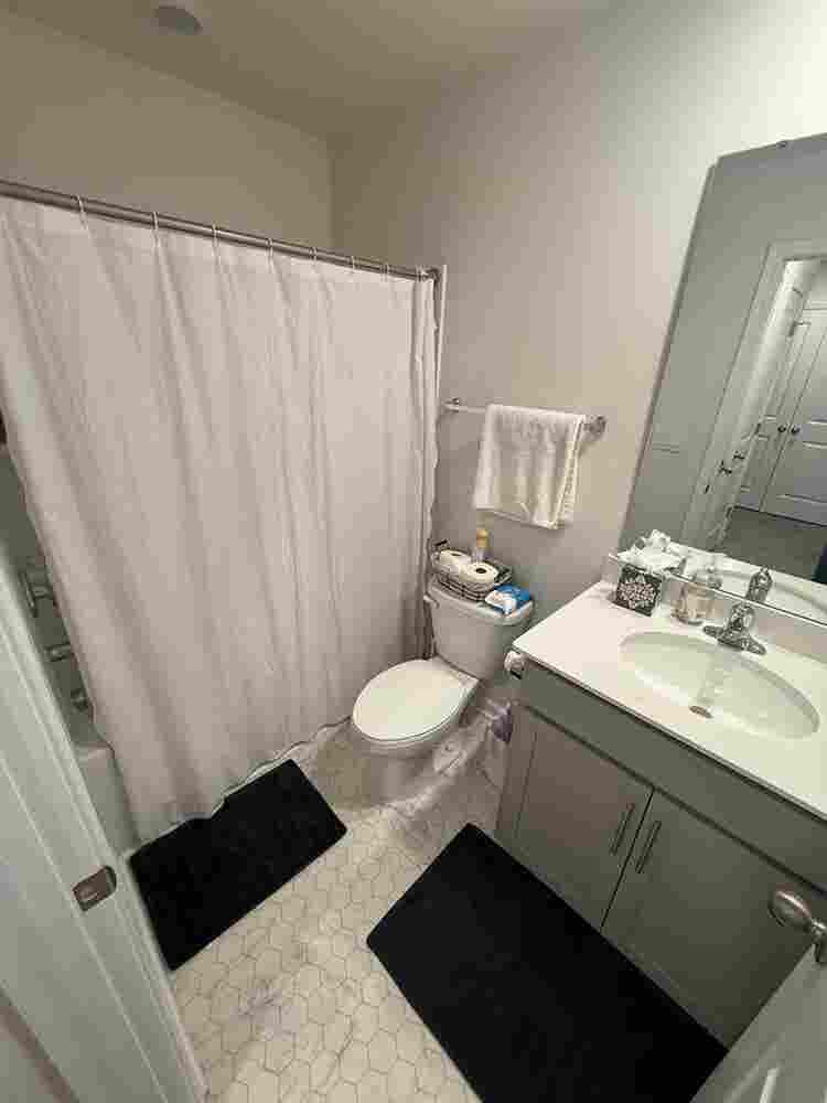 Furnished Room Quiet Neighborhood