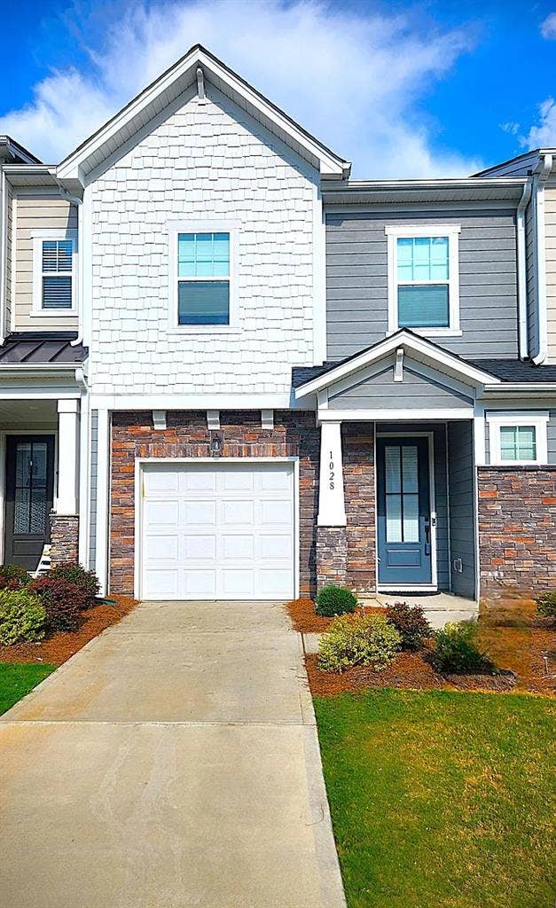 3 BR in Charlotte