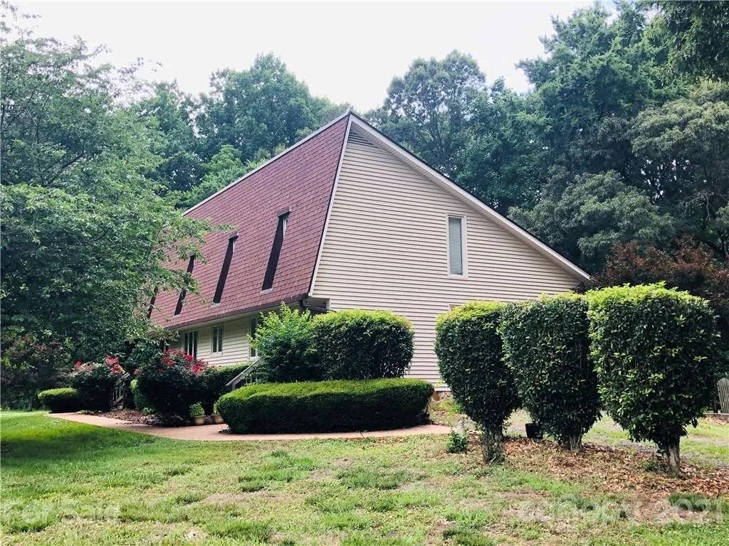 7 BR in Huntersville