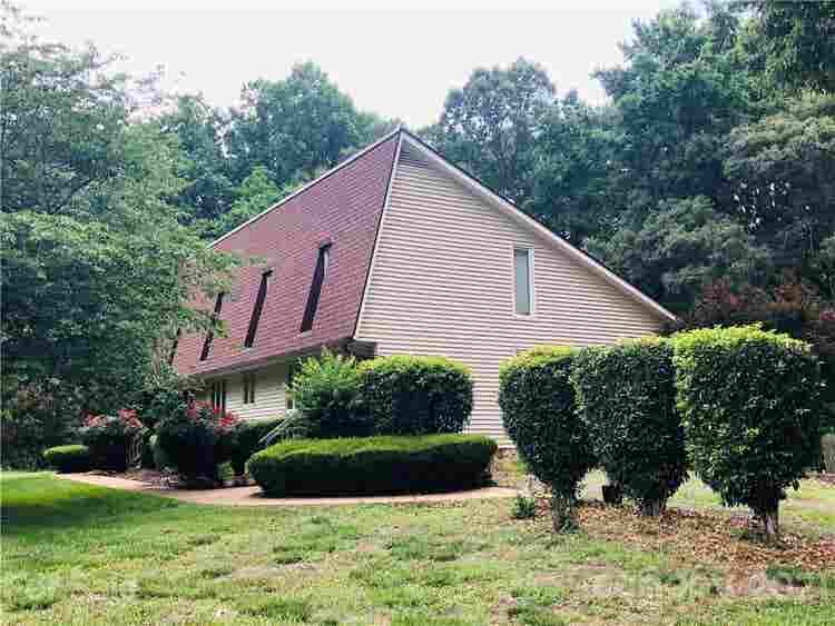 7 BR in Huntersville