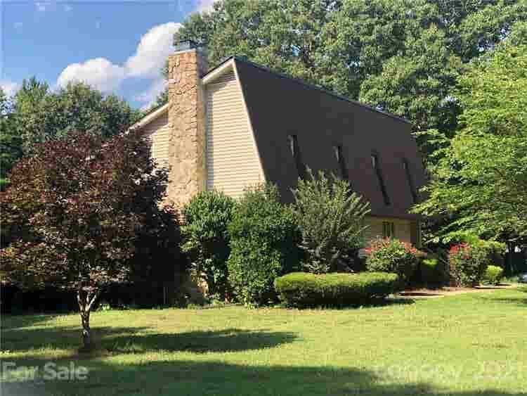 7 BR in Huntersville