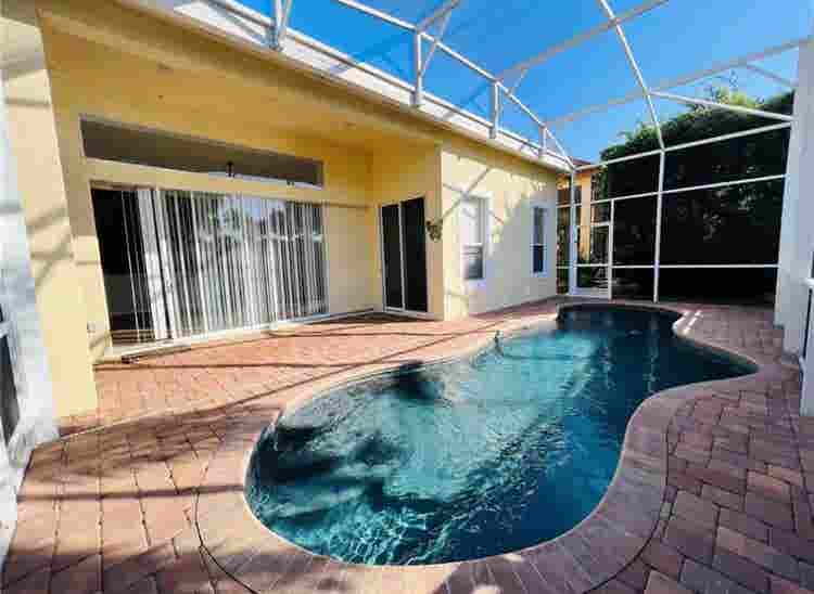 One room with private bathroom