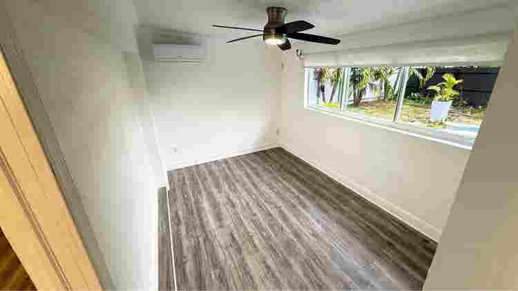 bathroom rental