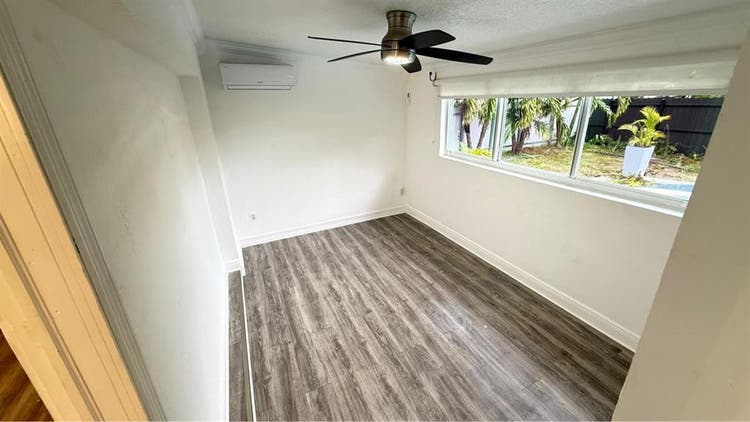 bathroom rental