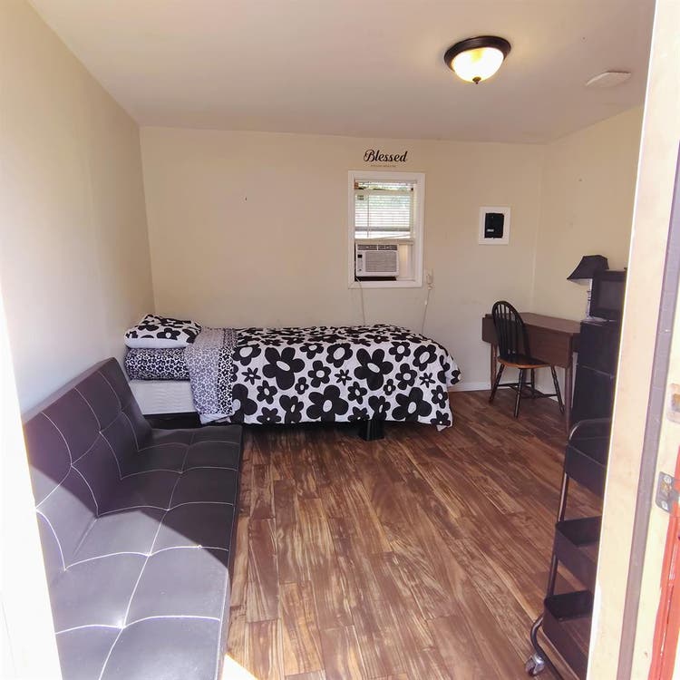 Fully Furnished Room