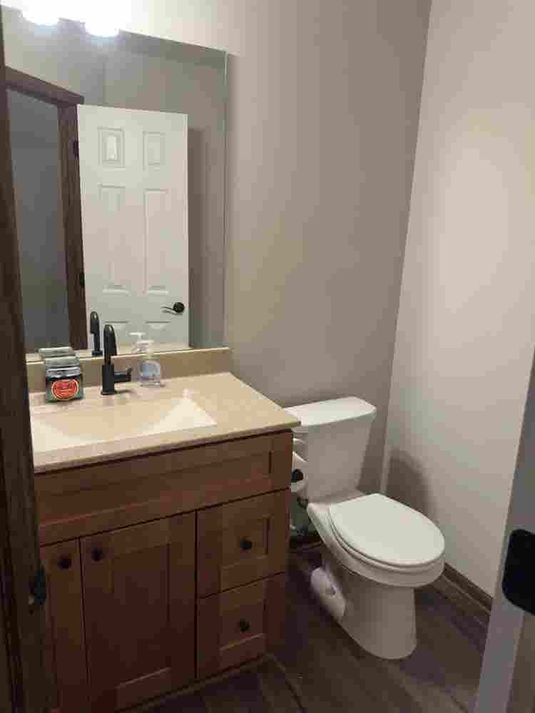 Sublet room in 
house- girls only!