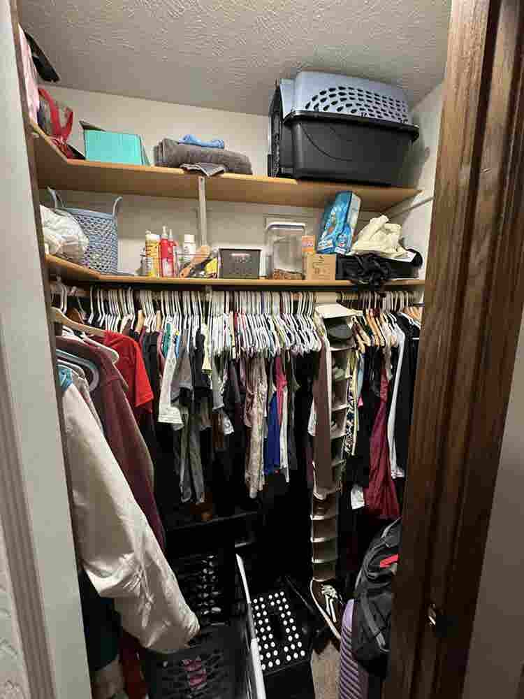 Sublet room in 
house- girls only!