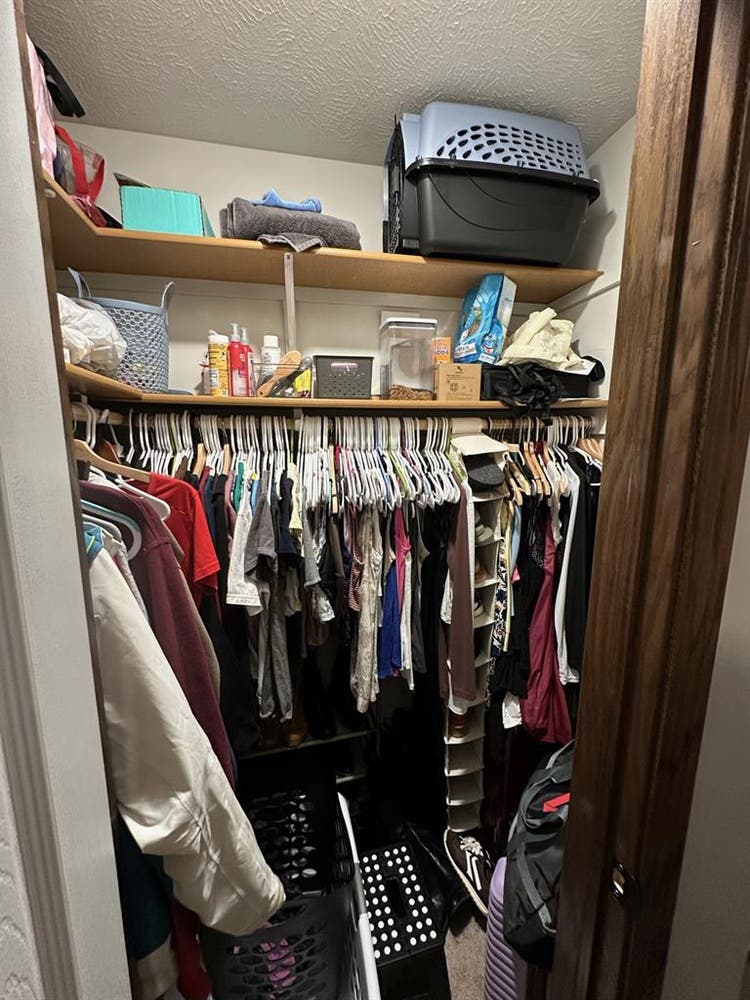 Sublet room in 
house- girls only!