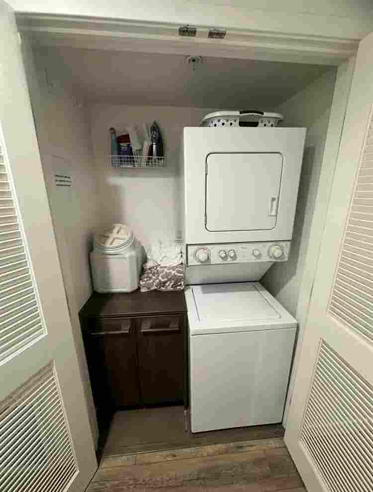 Studio city room for rent!!