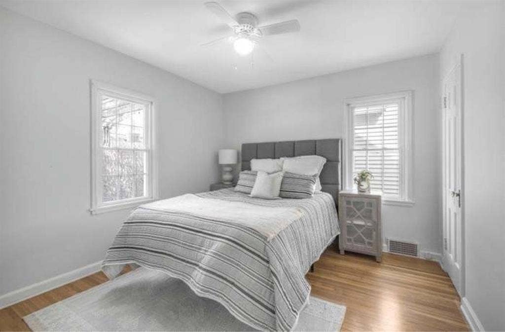 Clean private room for rent
