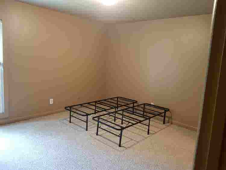 ROOM with Prvt Bath. AVAIL NOV