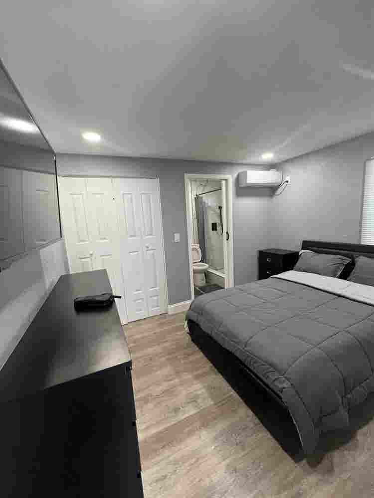 Furnished room with everything