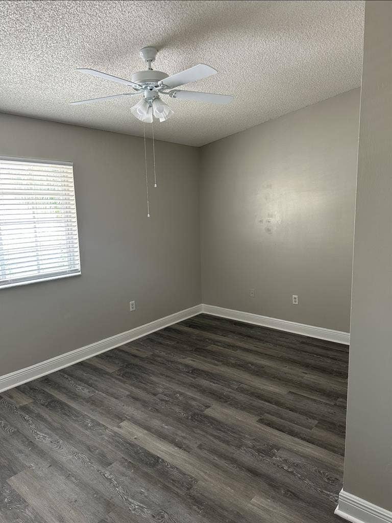Nova Central - Wood Floor Unit