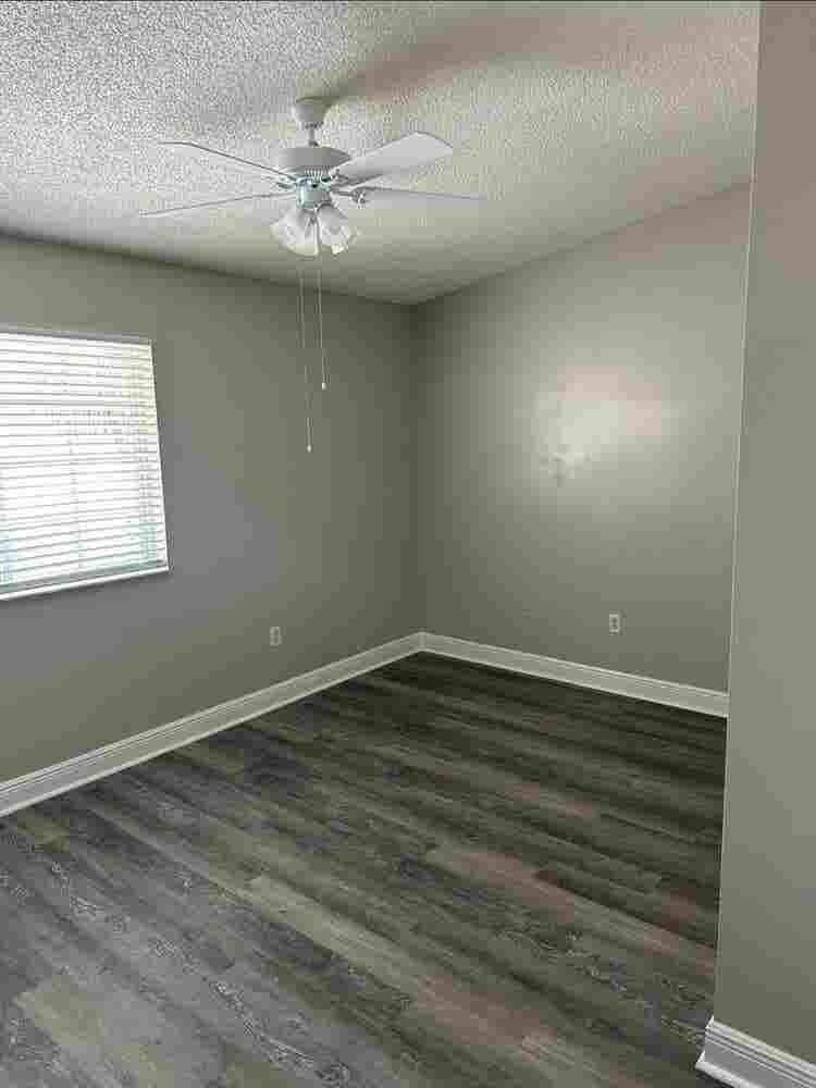 Nova Central - Wood Floor Unit