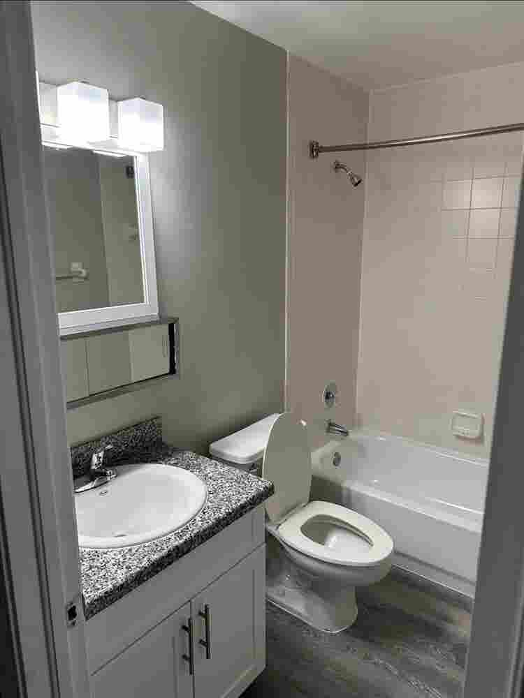 Nova Central - Wood Floor Unit