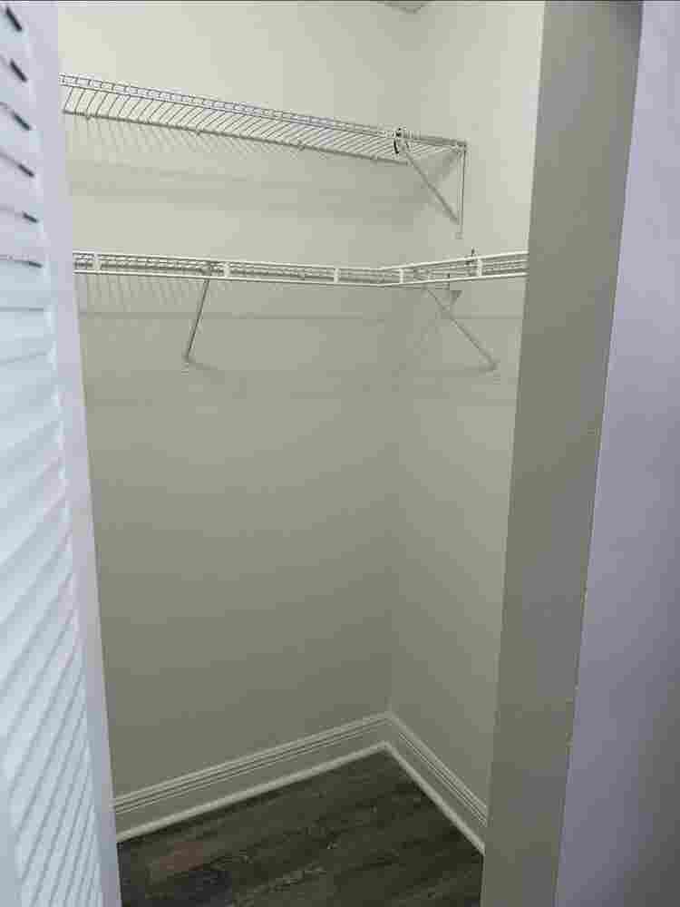 Nova Central - Wood Floor Unit