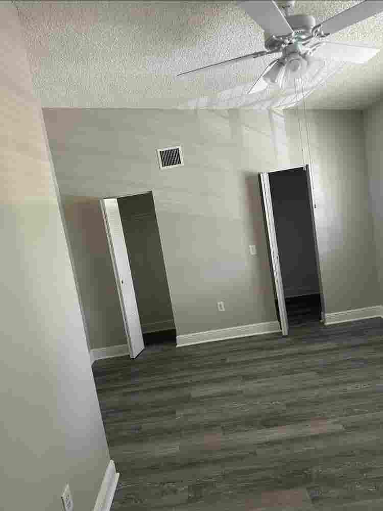 Nova Central - Wood Floor Unit