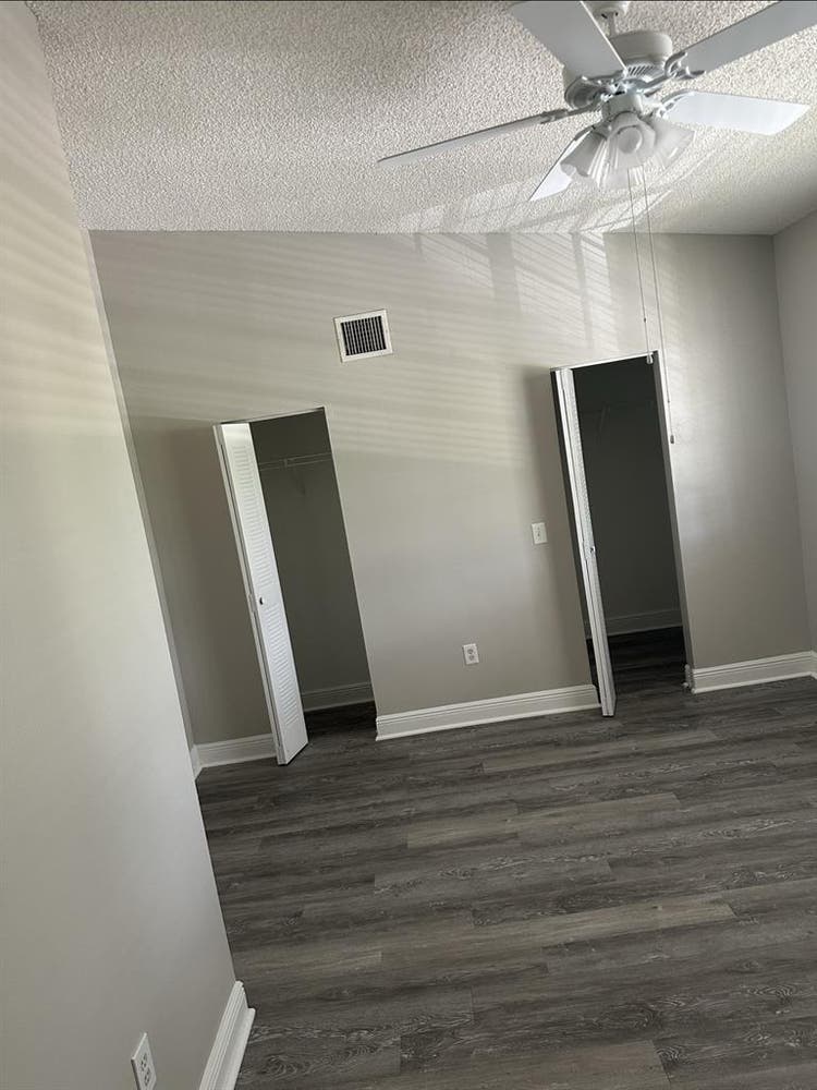 Nova Central - Wood Floor Unit