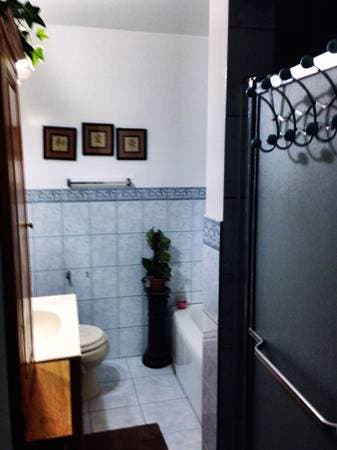 furnished room for single Occupancy