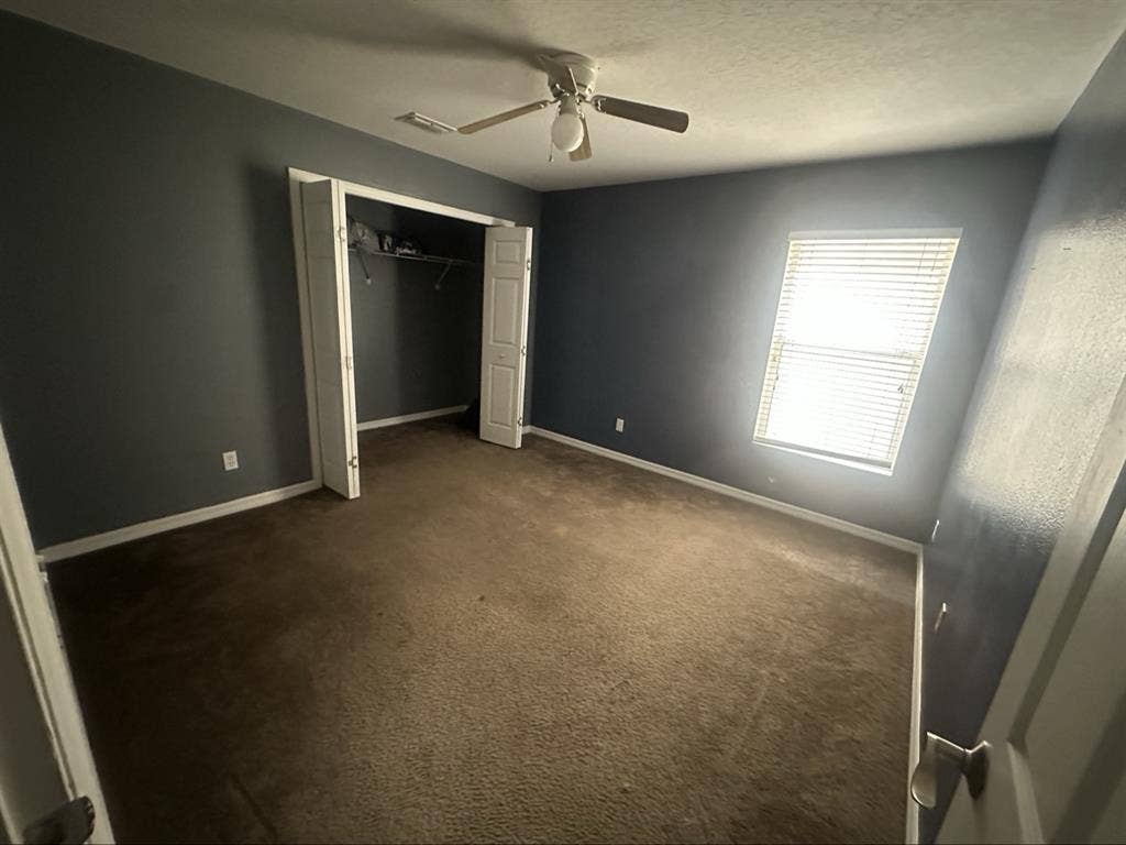 SPACIOUS BEDROOM 🛌✨