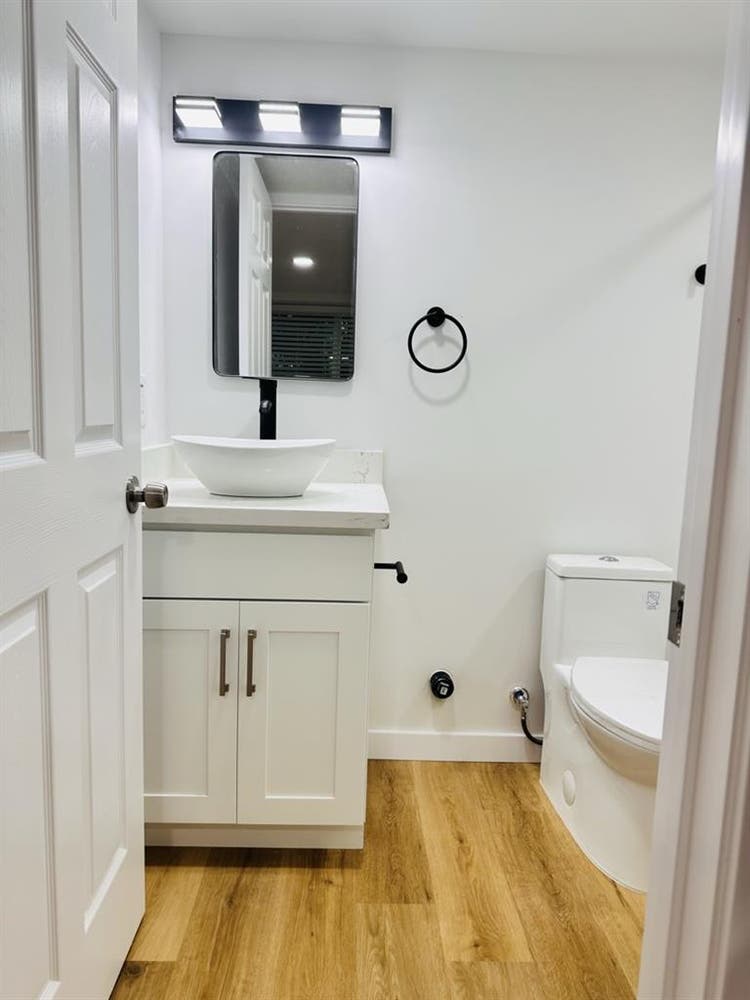 Available now  - Unit in Seattle