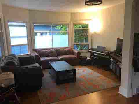 $1250 Room in Cap Hill home