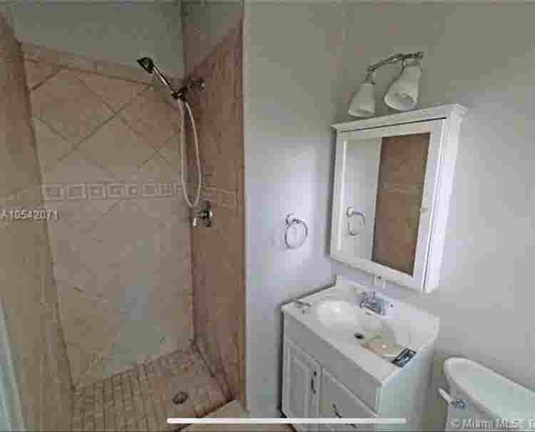Quiet Furnished Master Private BR